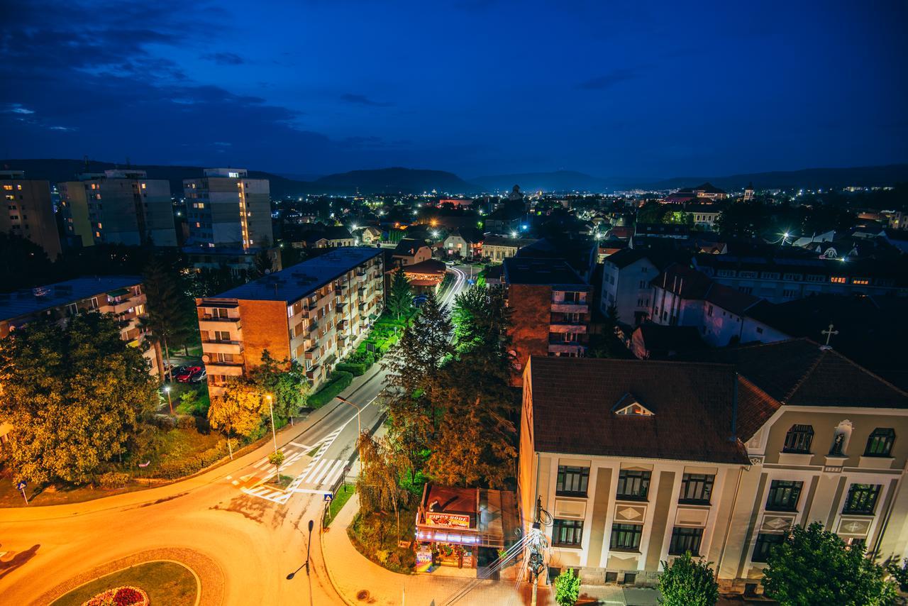 Hotel Küküllő - Târnava Odorheiu Secuiesc Dış mekan fotoğraf